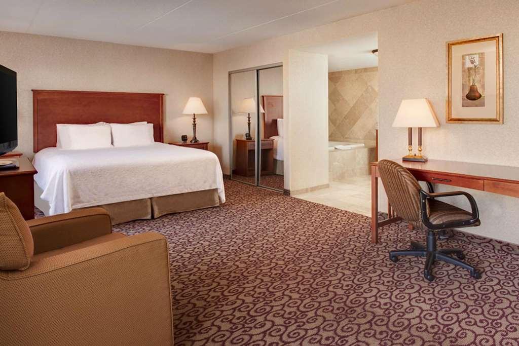 Hampton Inn Dubuque Cameră foto
