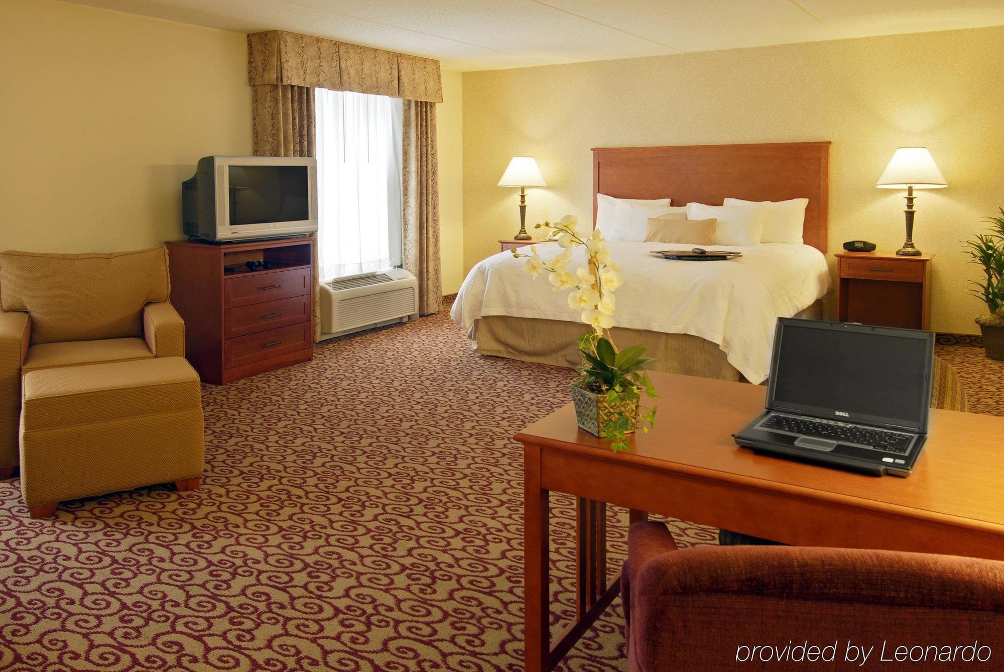 Hampton Inn Dubuque Cameră foto