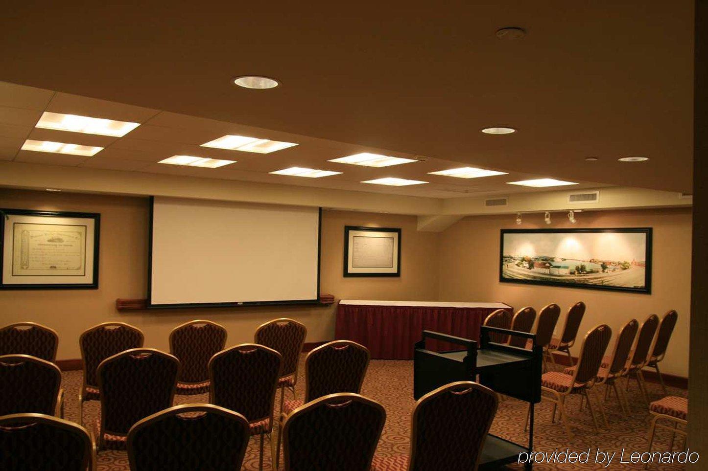 Hampton Inn Dubuque Afaceri foto
